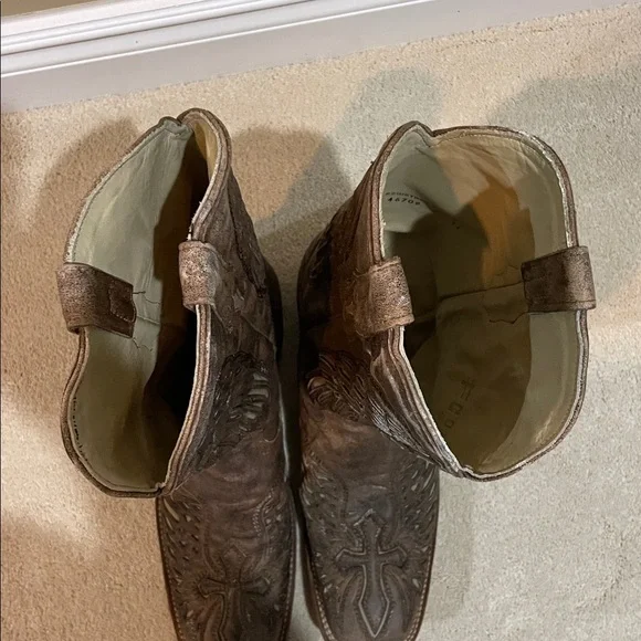 Brown Western Cowboy Boots - Picture 9 of 10